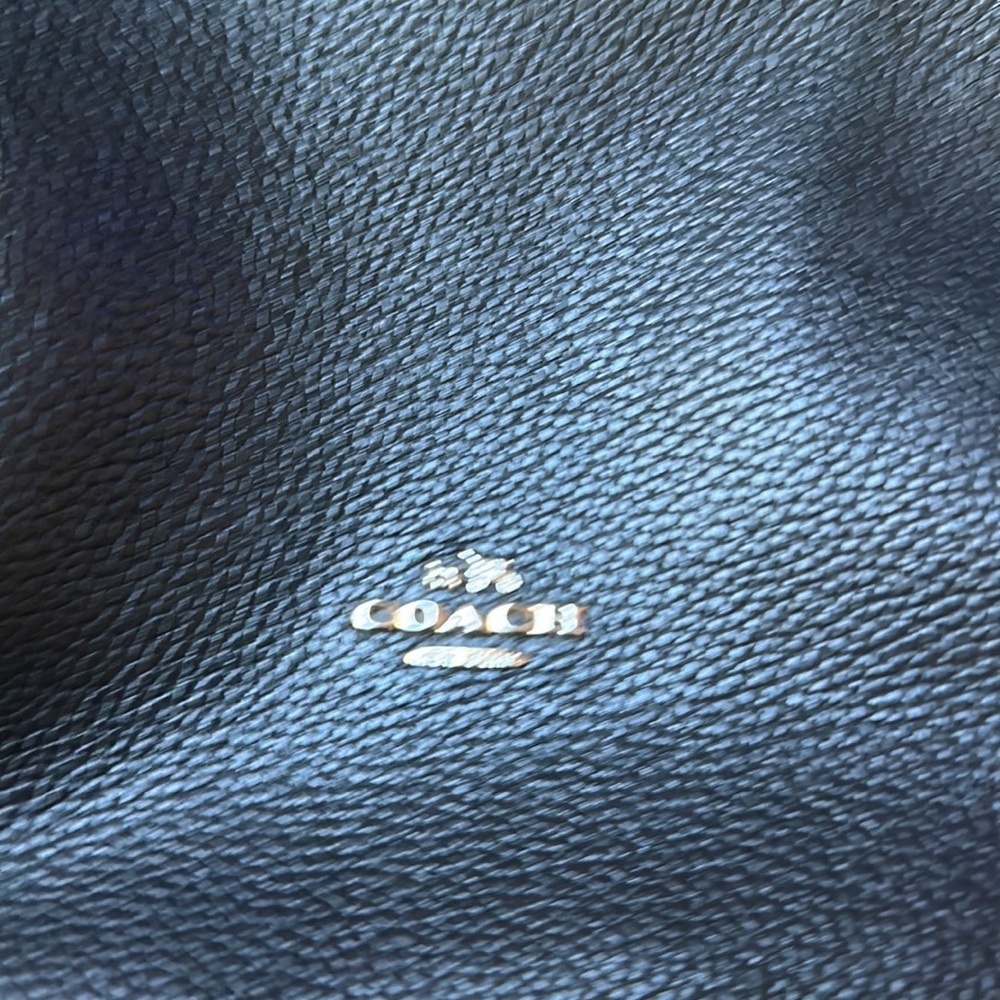 COACH real leather ladies handbag 👜 - Picture 5 of 8